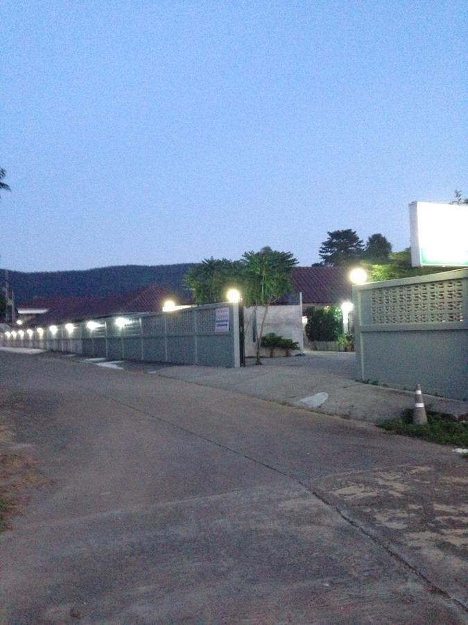 Rada Phan Ban Pa Ruak Exterior foto